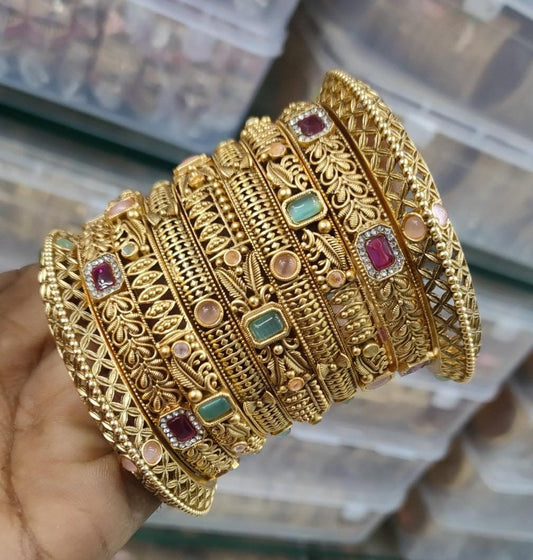 Antique Bangle Set 2/4