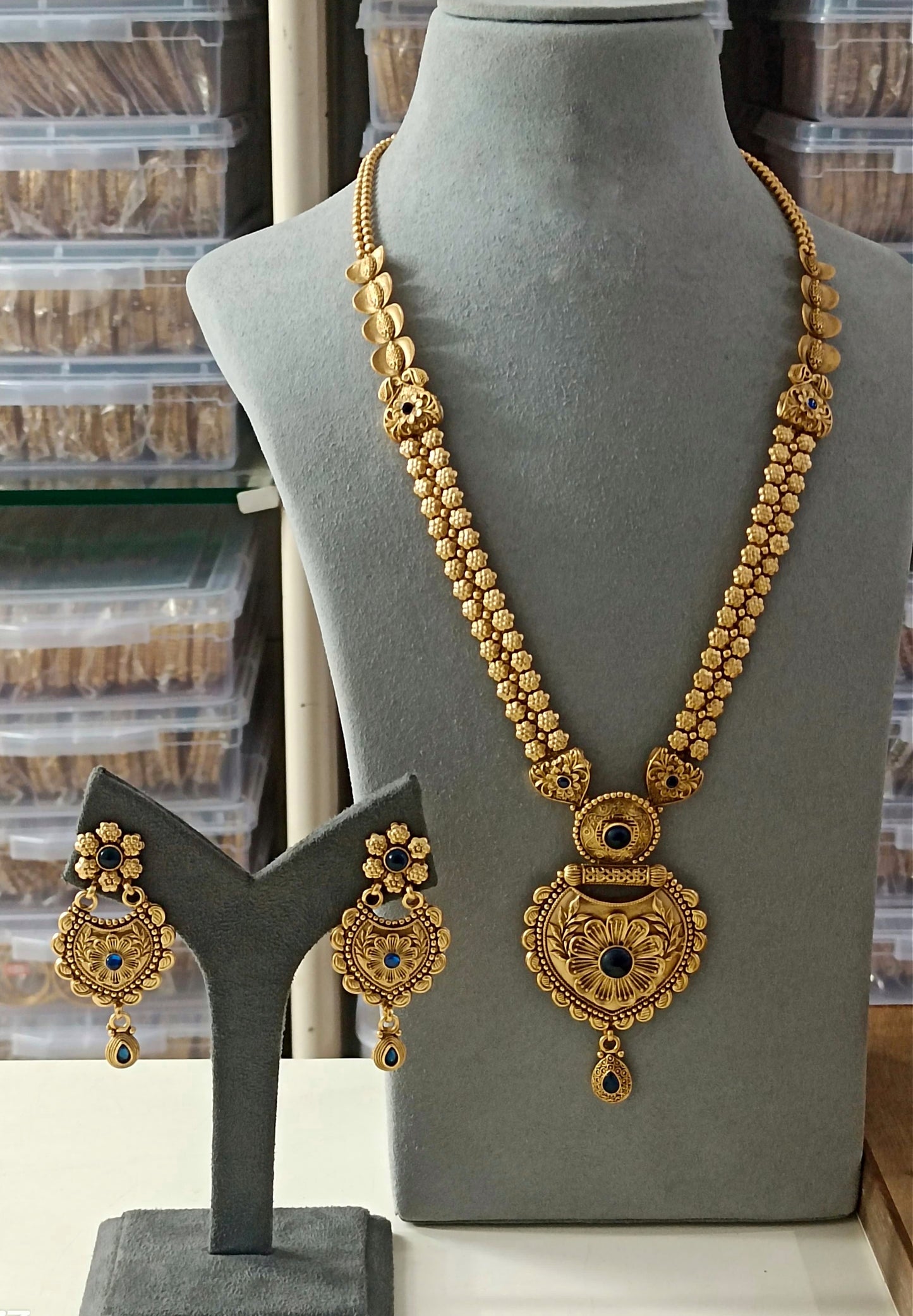 Antique Long Chain With Earring