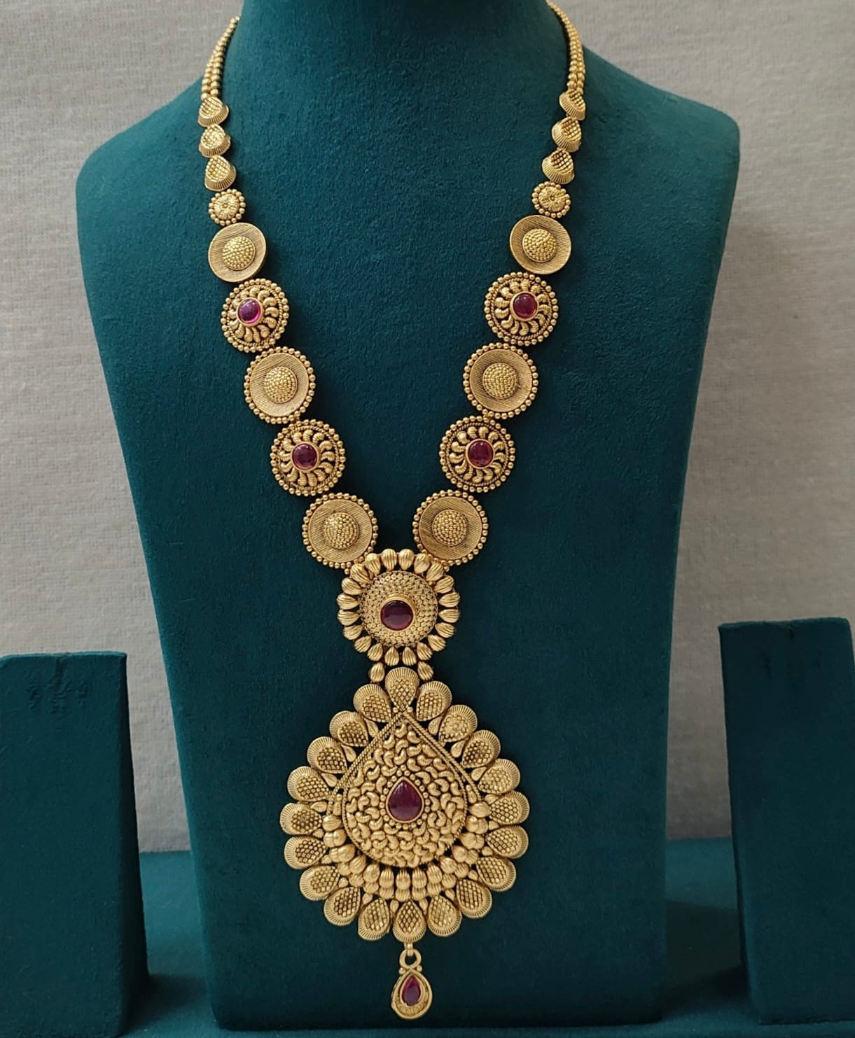 Most Loved π Antique Long Chain