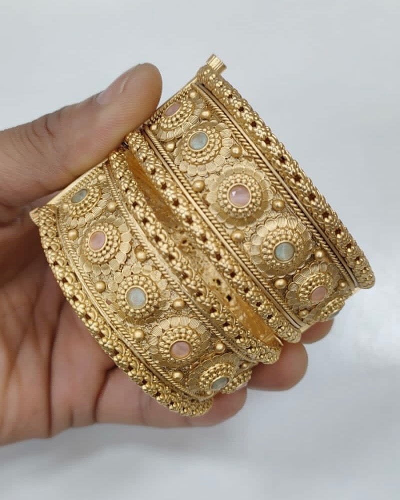 Floral Antique Bangle Pair (Size 2.6)