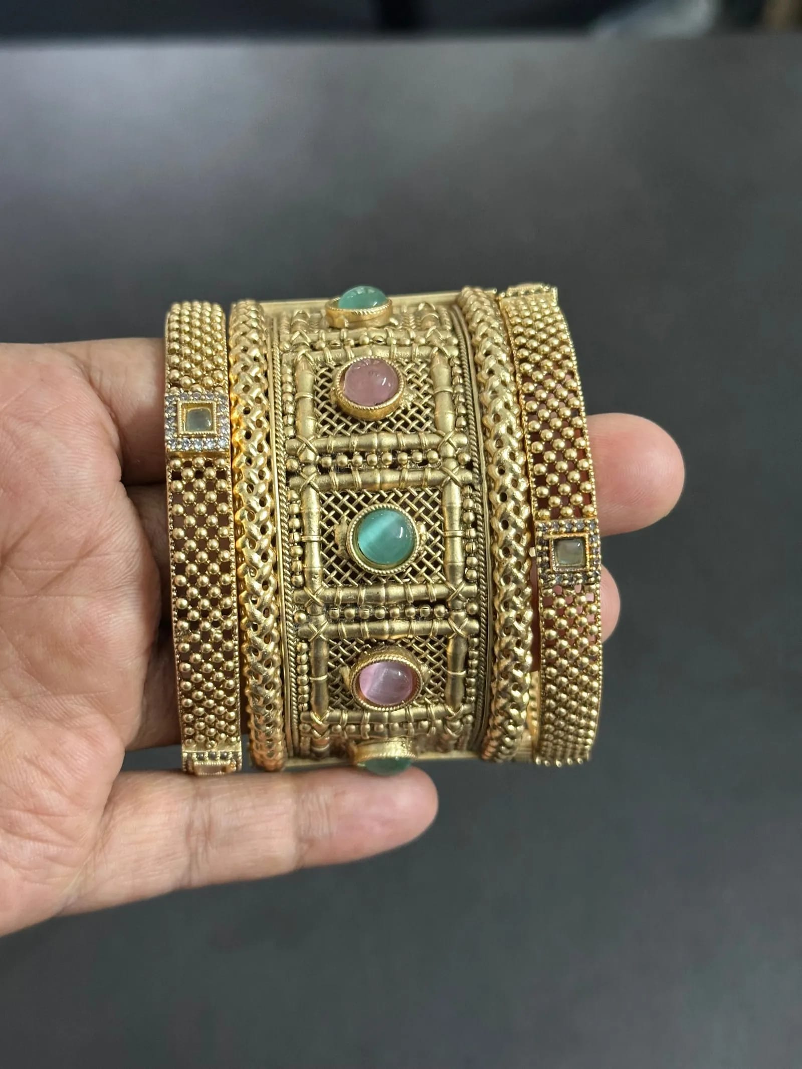Beaded Pastel Stone Antique Bangle Set (Size 2.6)