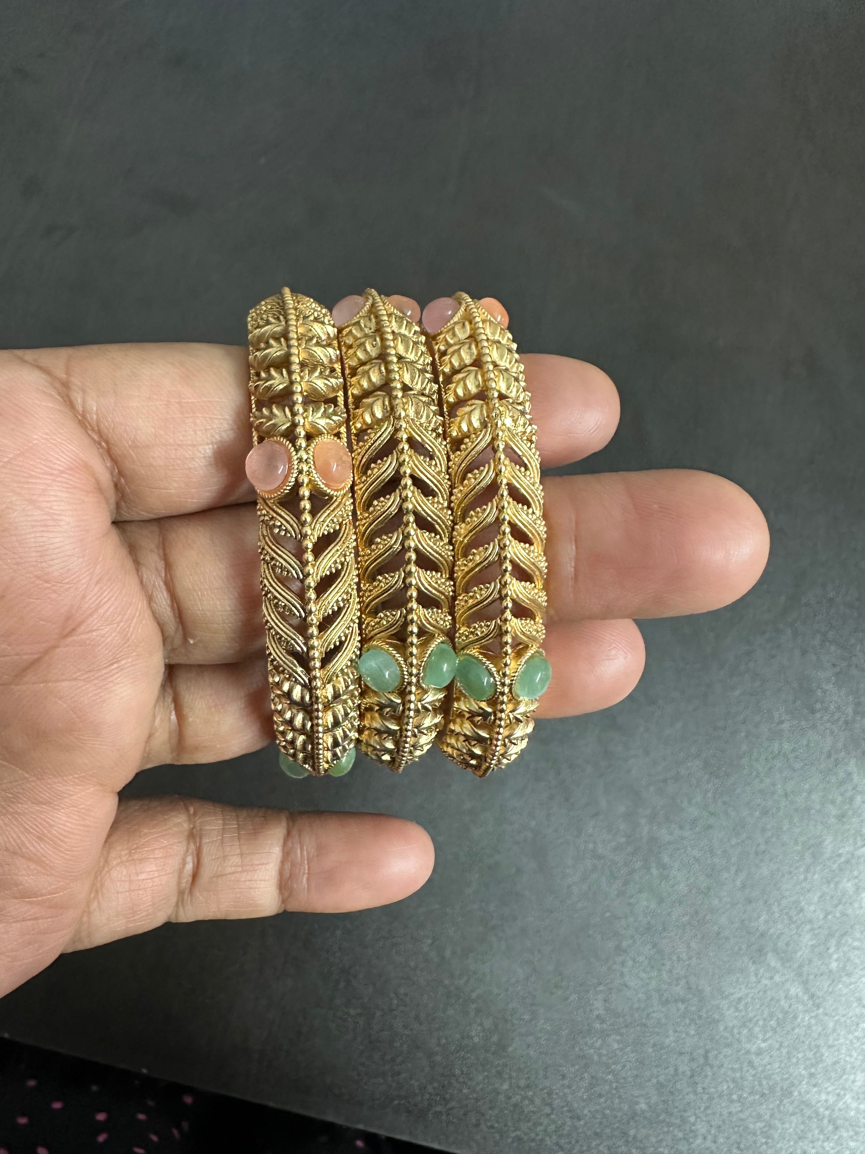 Antique Bangle Set 2/2