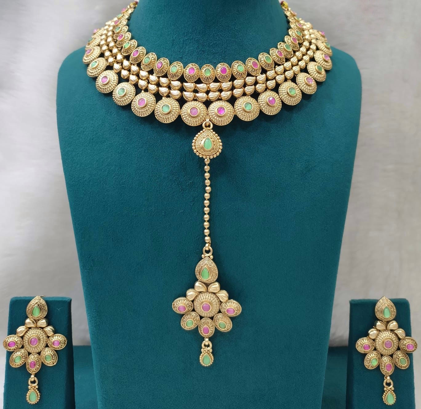 Antique Choker Set