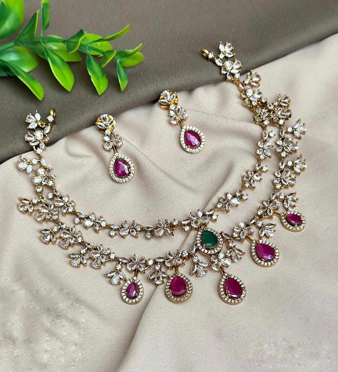 Ruby Green Floral Necklace Set