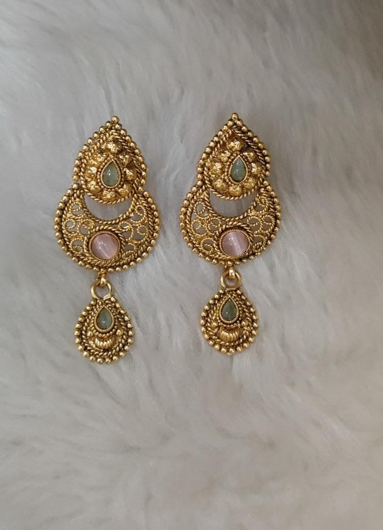 Earring Antique