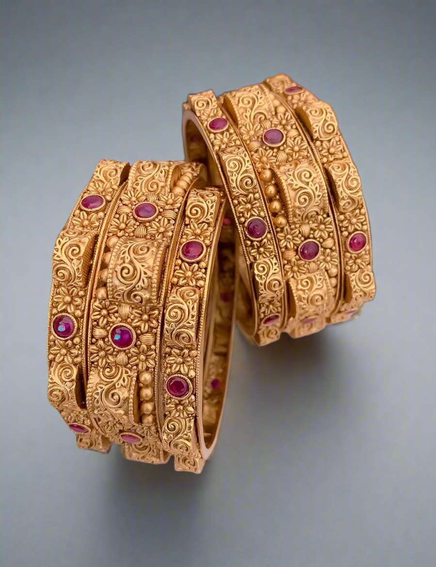 Antique Bangle 2/2