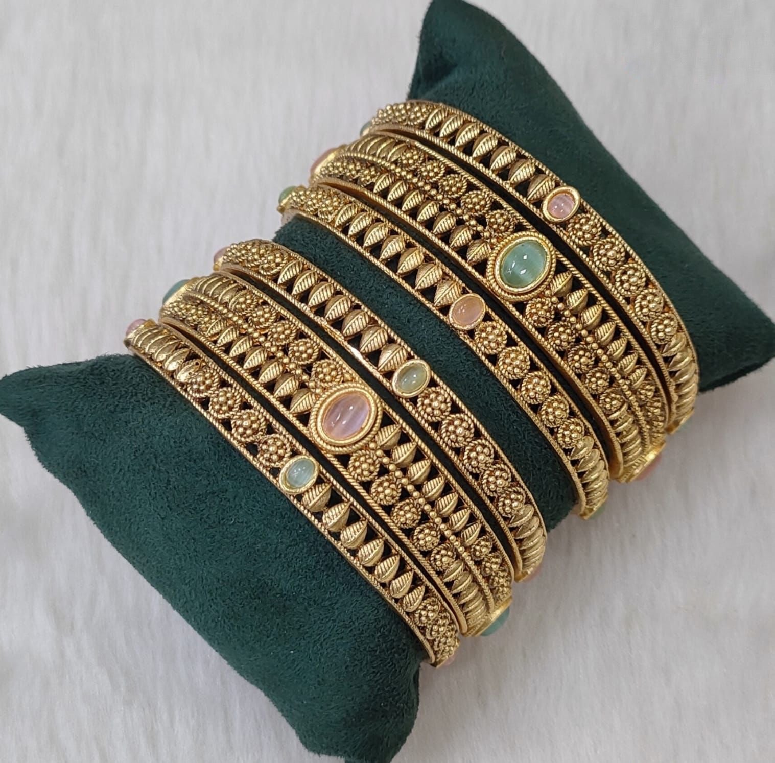 Antique 3 Piece Bangle 2/2