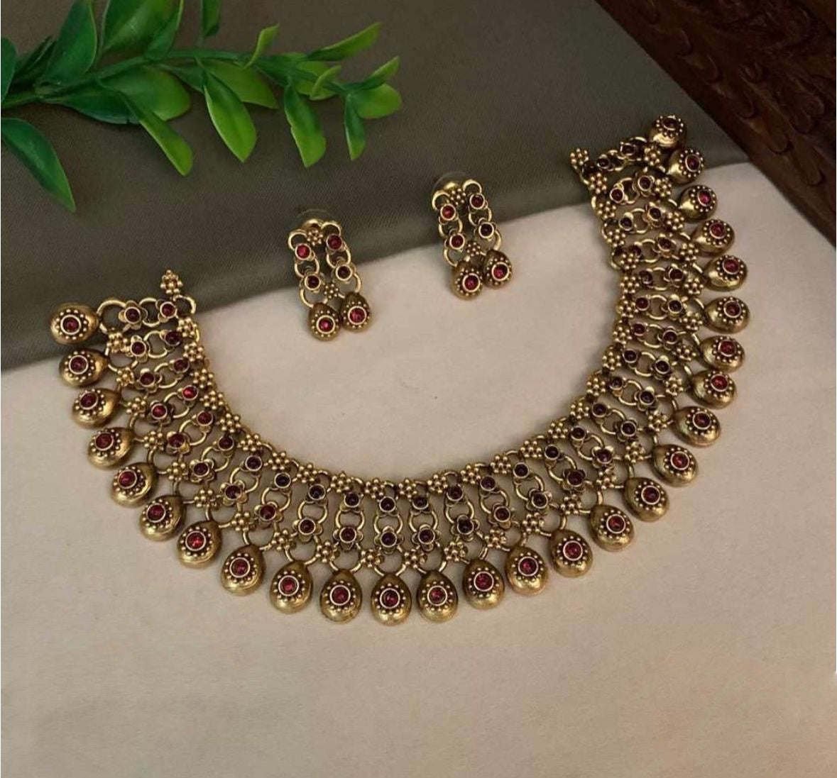 Choker Set