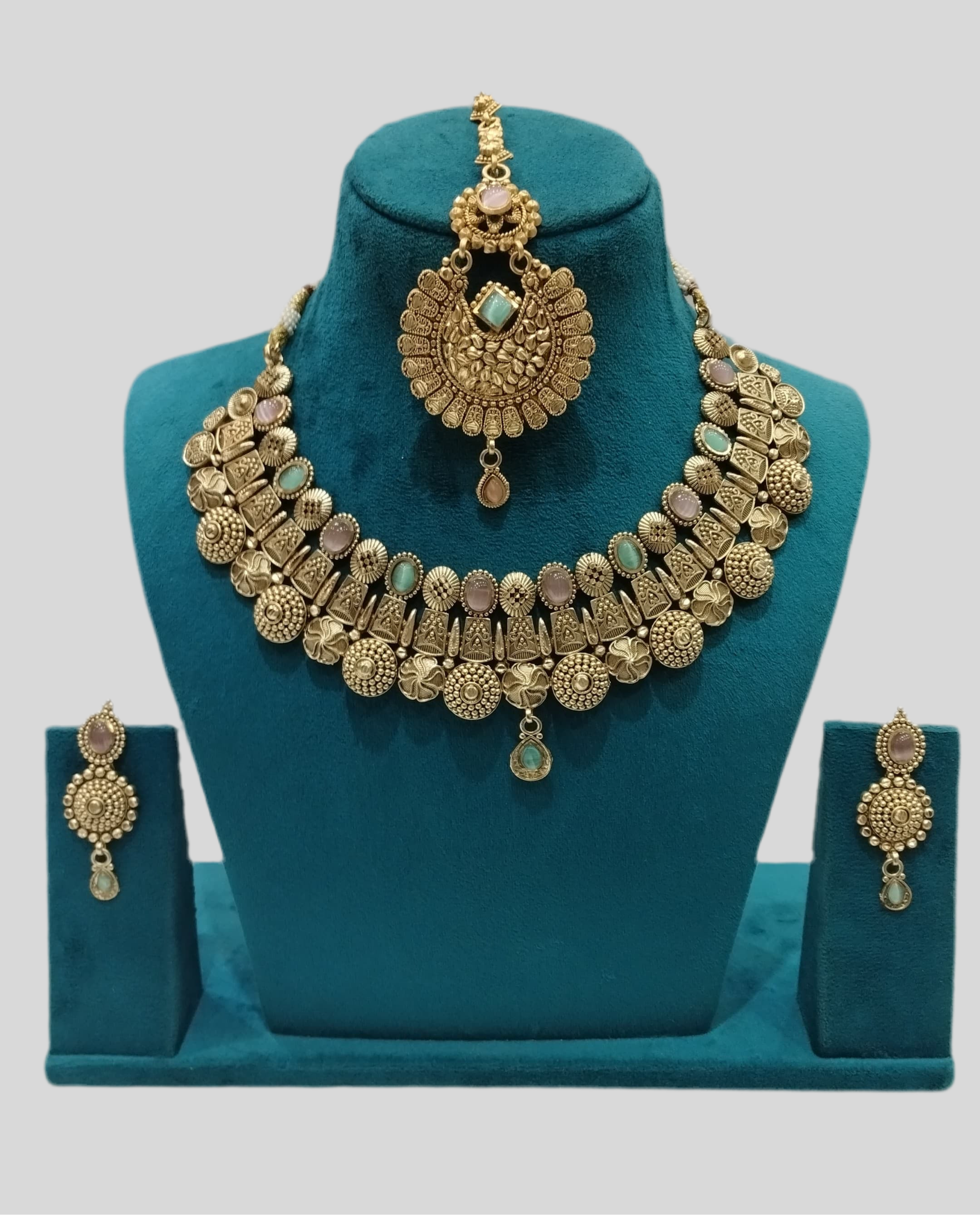 Antique Choker Set