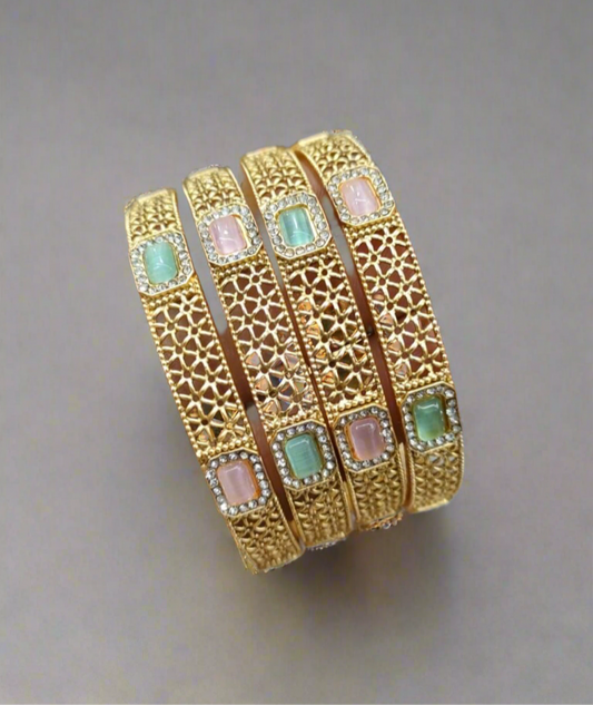 Antique Bangles 2/4