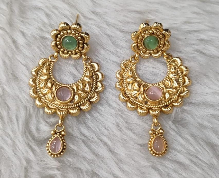 Earring Antique