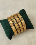 Antique Bangle 2/6
