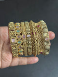 Antique Bangle 2/6