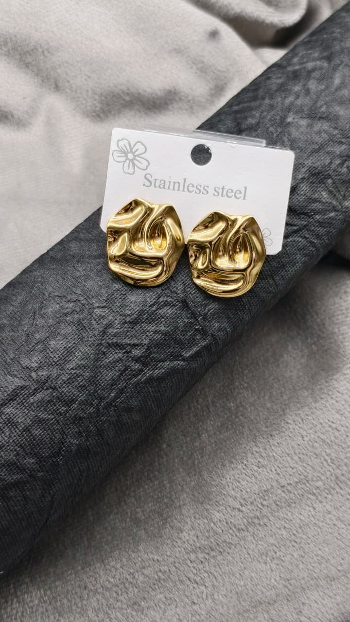 Golden Knot Stud Earrings Anti Tarnish