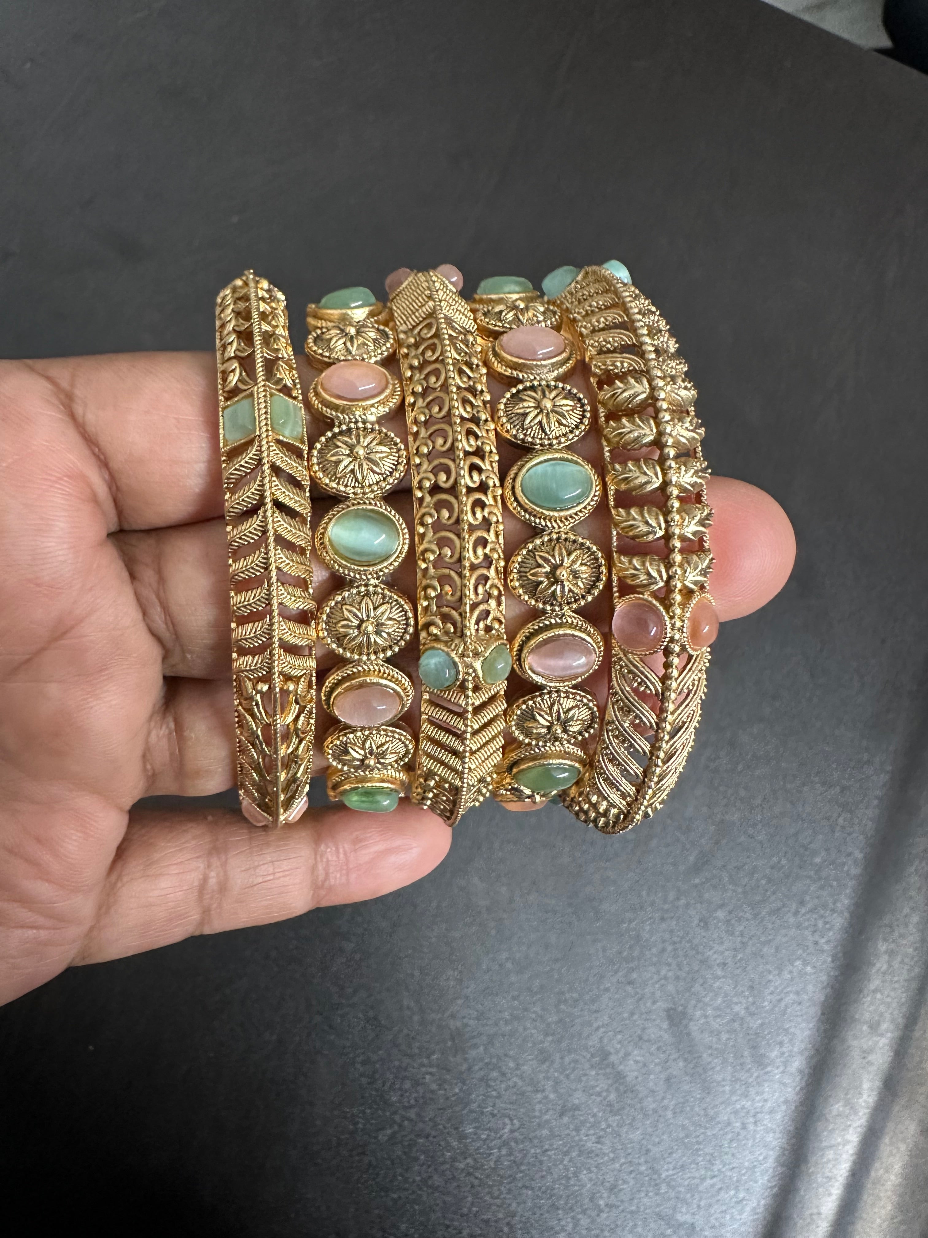 Antique Bangle Set 2/8