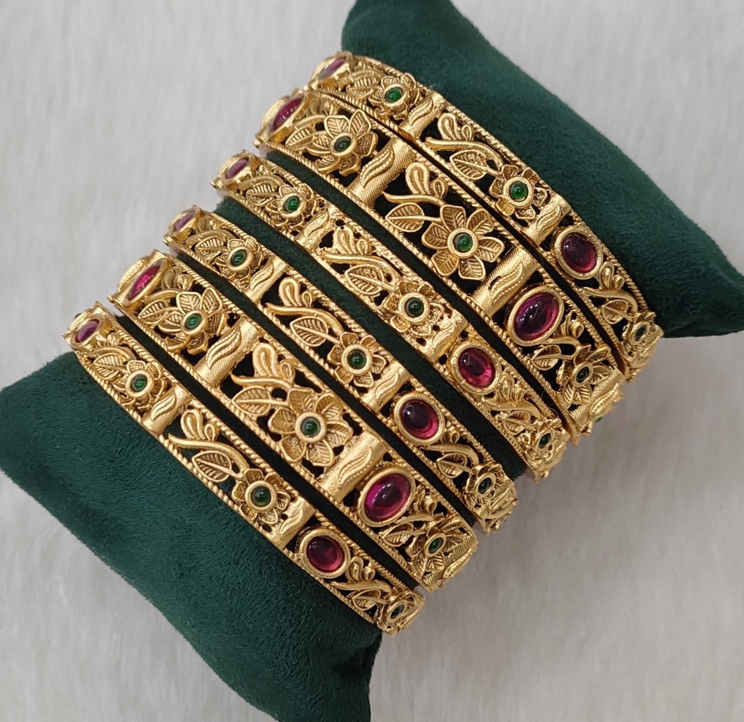 Antique 3 Piece Bangle 2/8