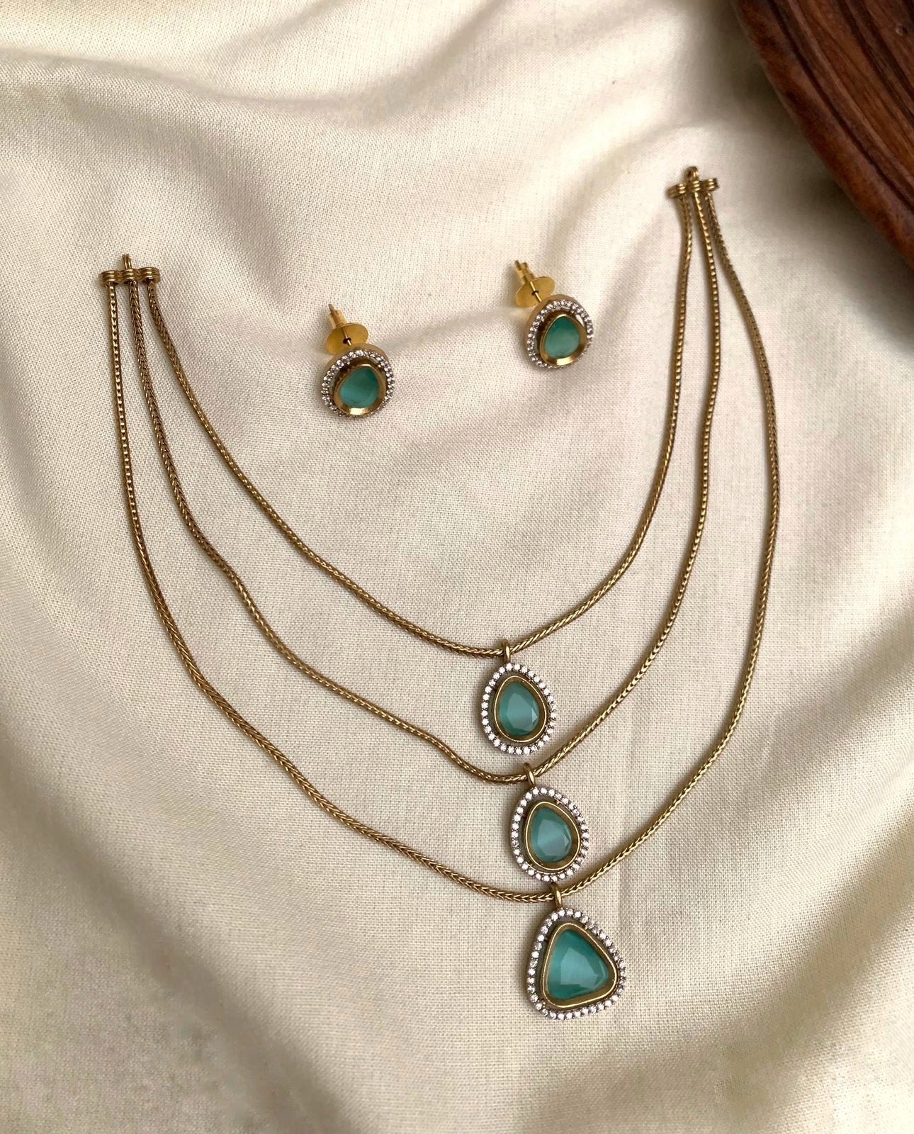 Emerald Teardrop Layer Necklace