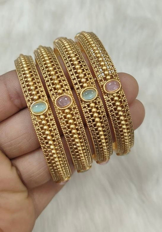 Antique Bangle 2/6 2/8