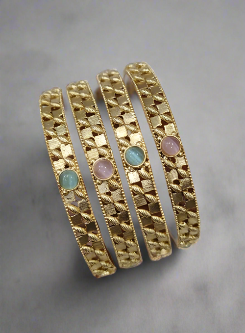 Buy antique bangles online – classic ethnic jewelry design
