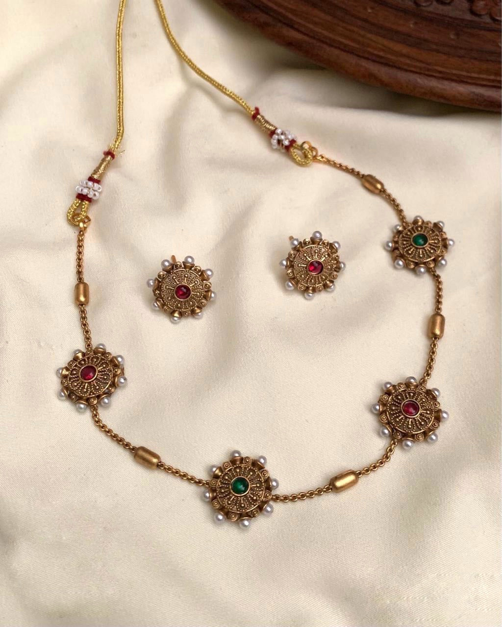 Coin Pearl Necklace Set