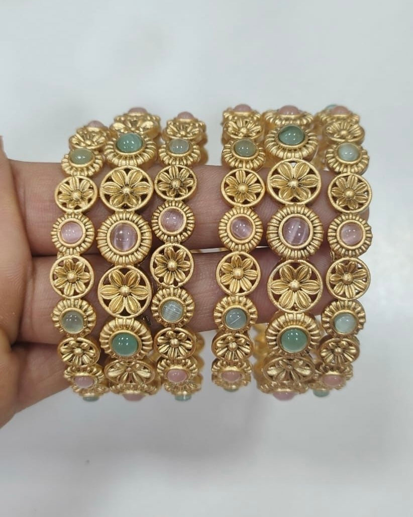 Antique 3 Piece Bangle 2/2