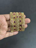 Antique Bangle 2/4